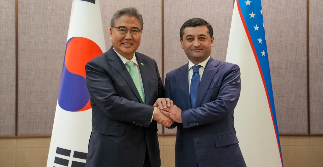 박진 장관, 우즈베키스탄 외교장관과 회담
