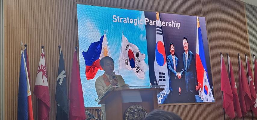 Ambassador Lee conducted a lecture at the Philippine Public Safety College