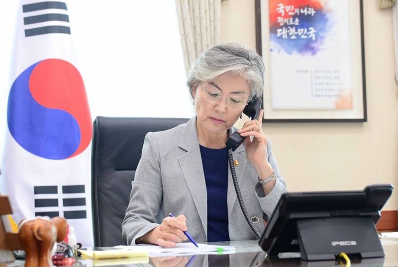 Telephone Conversation between Foreign Ministers of ROK and Tajikistan 