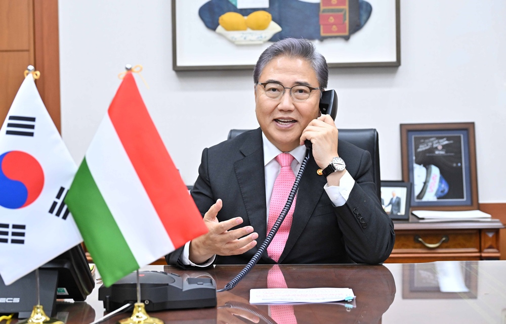 Outcome of Korea-Hungary Foreign Ministers' Telephone Conversation