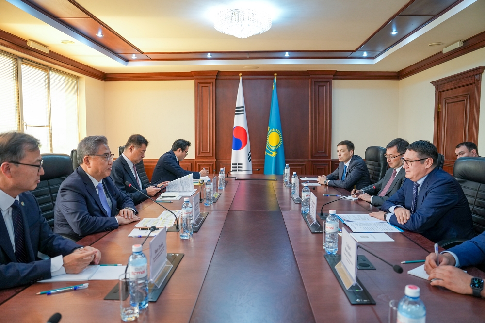 박진 장관, 카자흐스탄 외교장관회담 및 에너지부 장관 면담