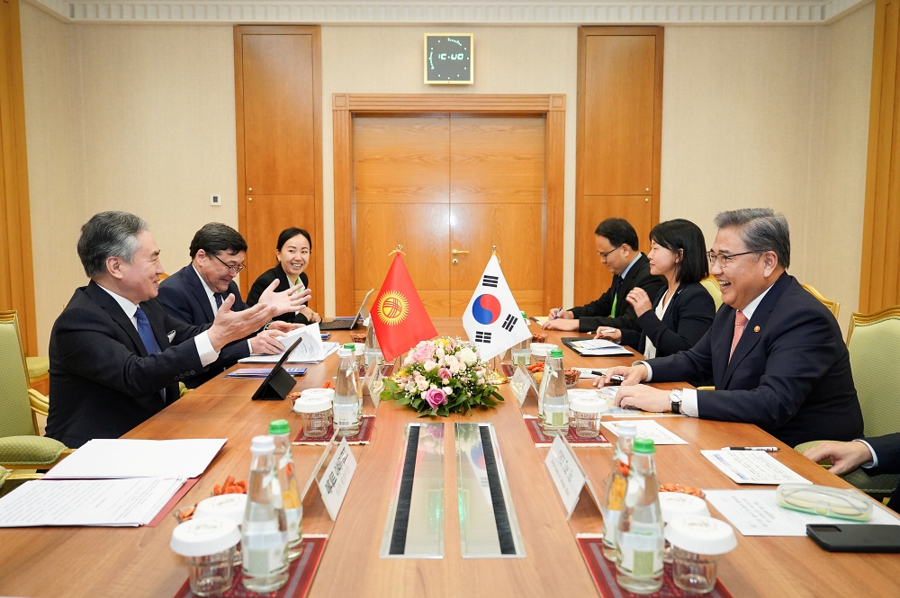 박진 장관, 제16차 한-중앙아 협력포럼 계기 카자흐스탄, 키르기스스탄 외교장관과 회담 개최