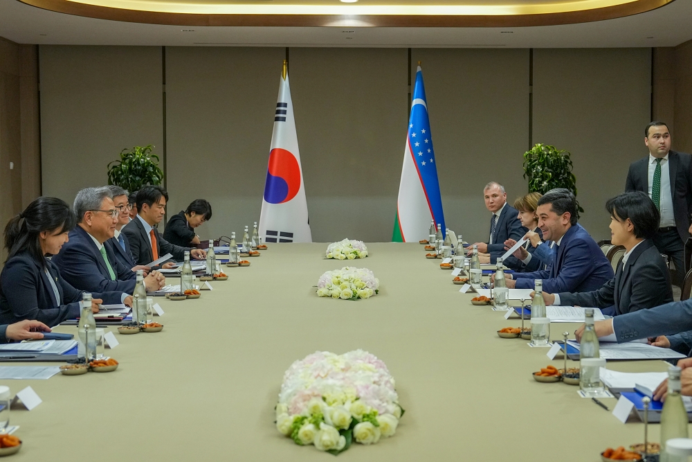 Minister of Foreign Affairs Park Jin Meets with Uzbekistan’s Minister of Foreign Affairs